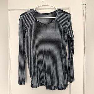 Women Lululemon Navy White Stripe Long Sleeve Shirt Size 6